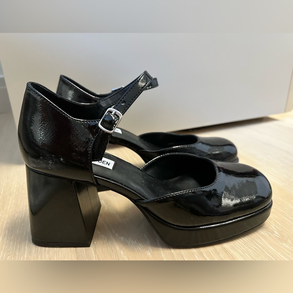 Steve Madden Mimi Black Patent, Black, Size 8.5